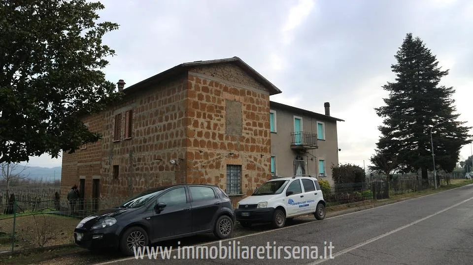 Casa indipendente in vendita a Orvieto - foto 2