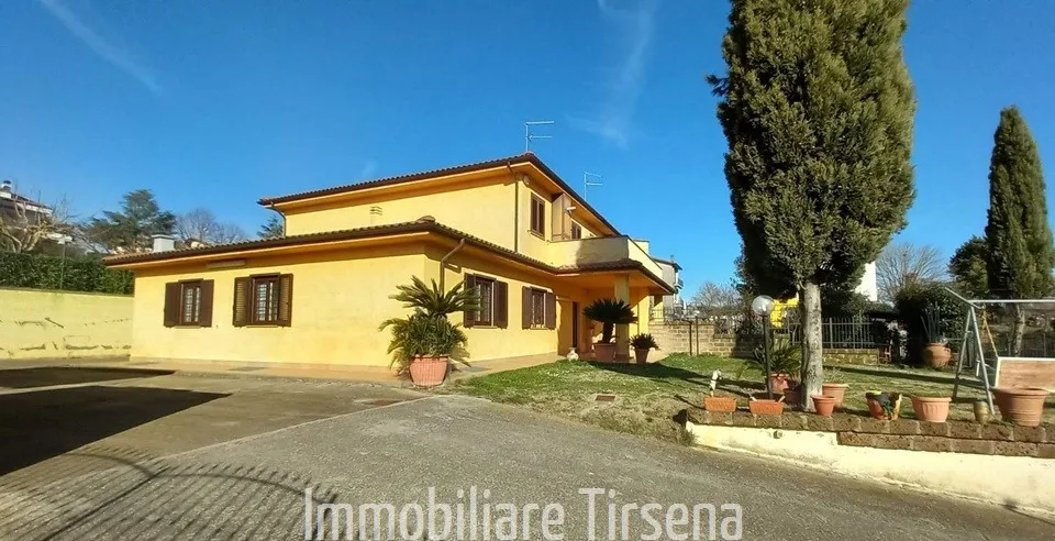 Casa bifamiliare in vendita a Castel Viscardo - foto 1