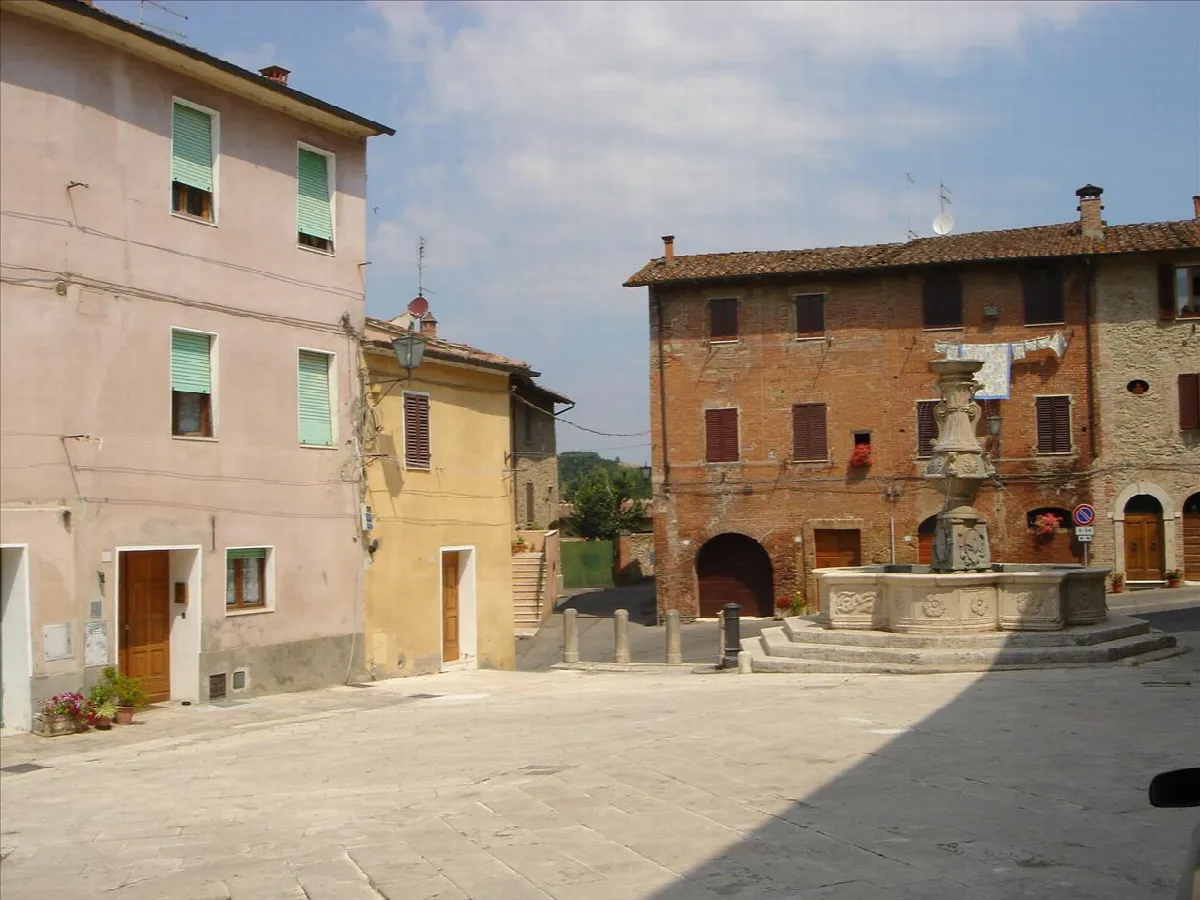 Appartamento in vendita a Asciano - foto 2