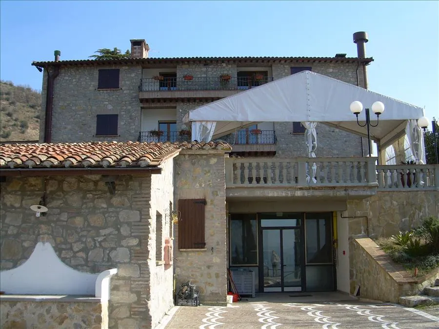 Rustico in vendita a Fabro - foto 2
