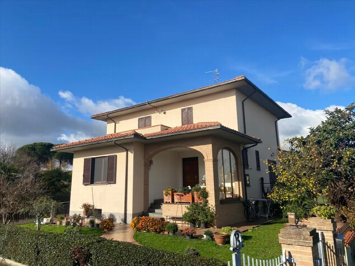 Villa in vendita a Castiglione del Lago - foto 1