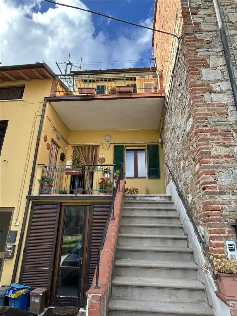 Casa indipendente in vendita a Castiglione del Lago - Macchie - foto 1