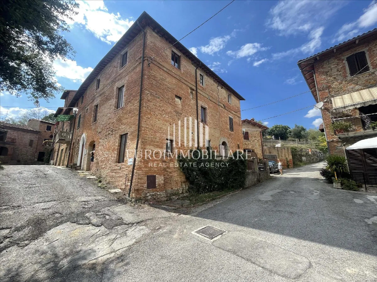 Casa indipendente in vendita a Castiglione del Lago - foto 2