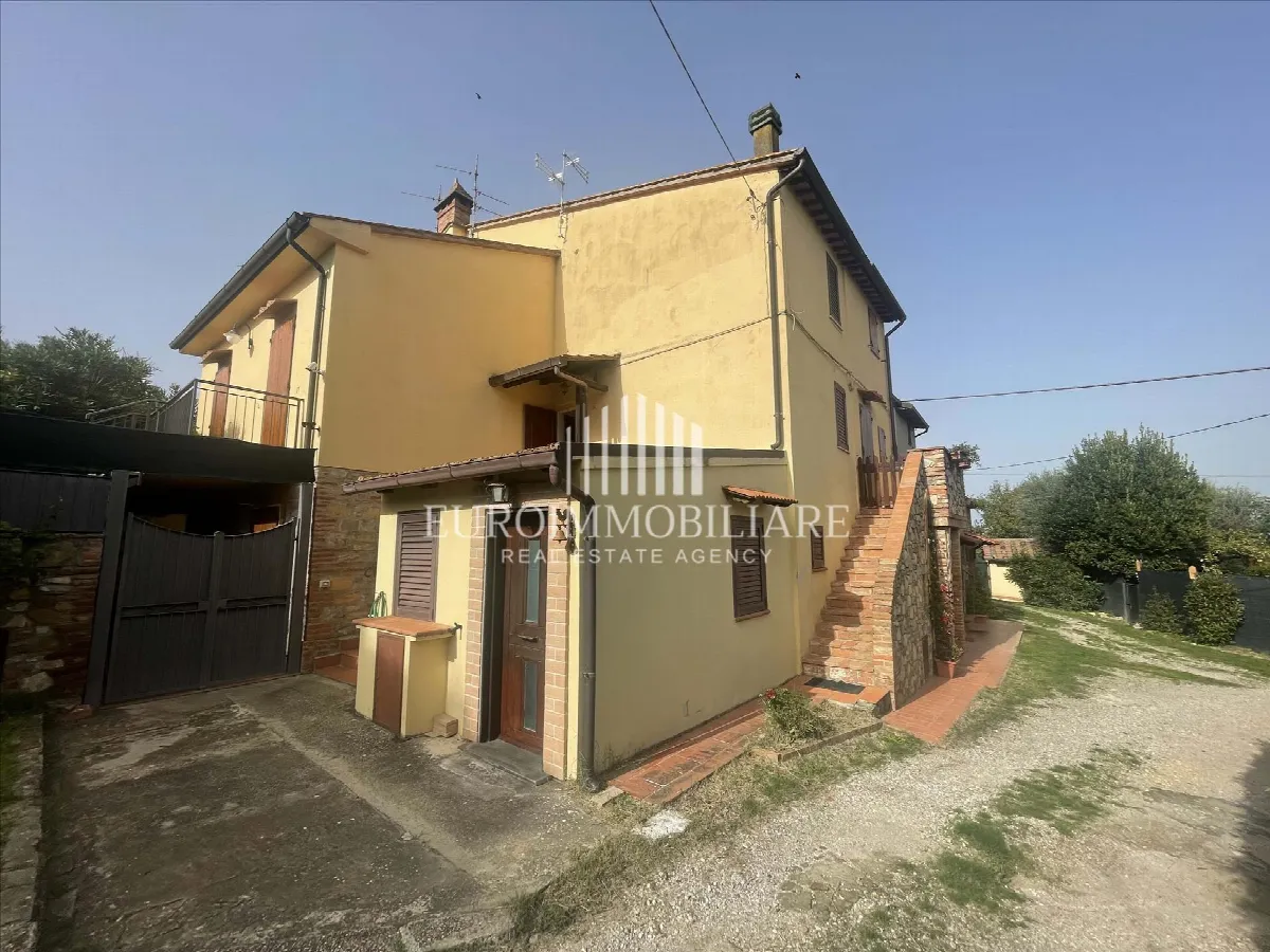 Casa indipendente in vendita a Castiglione del Lago - Muffa - foto 1