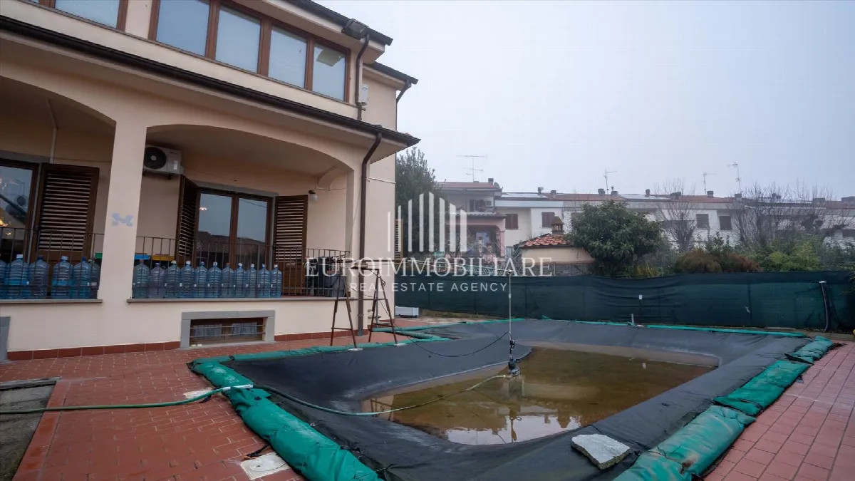 Villa in vendita a Arezzo - Chiani - foto 3
