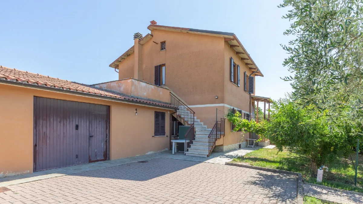 Casa indipendente in vendita a Castiglione del Lago - foto 3