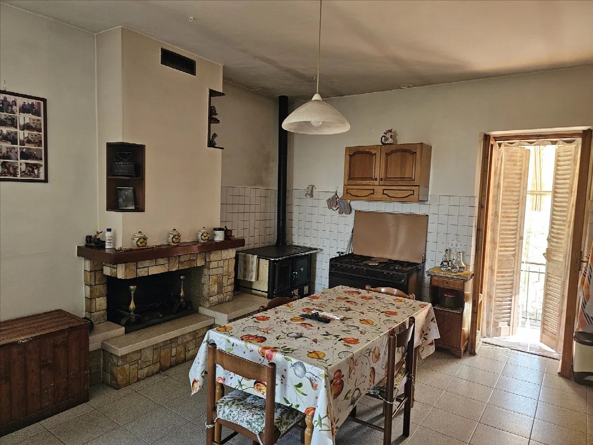 Casa indipendente in vendita a Fabro - foto 8