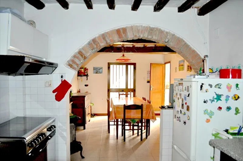Casa indipendente in vendita a Castiglione del Lago - foto 2