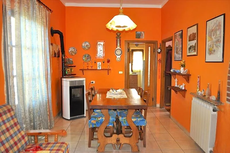 Casa indipendente in vendita a Castiglione del Lago - foto 3