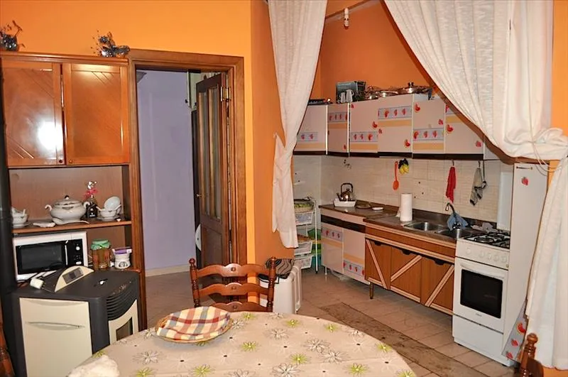 Casa indipendente in vendita a Castiglione del Lago - foto 6