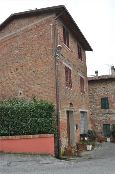 Casa indipendente in vendita a Castiglione del Lago - foto 3