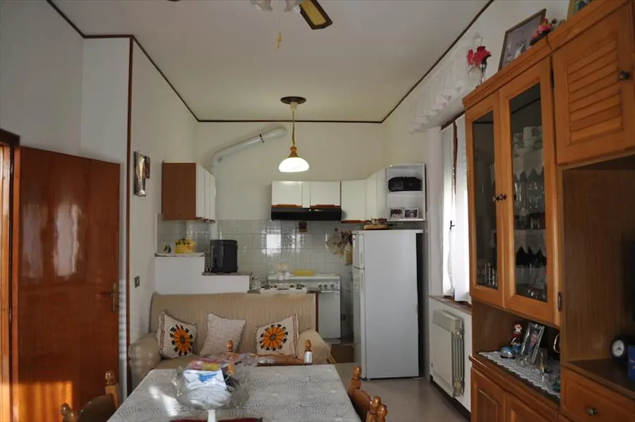 Casa indipendente in vendita a Castiglione del Lago - foto 2