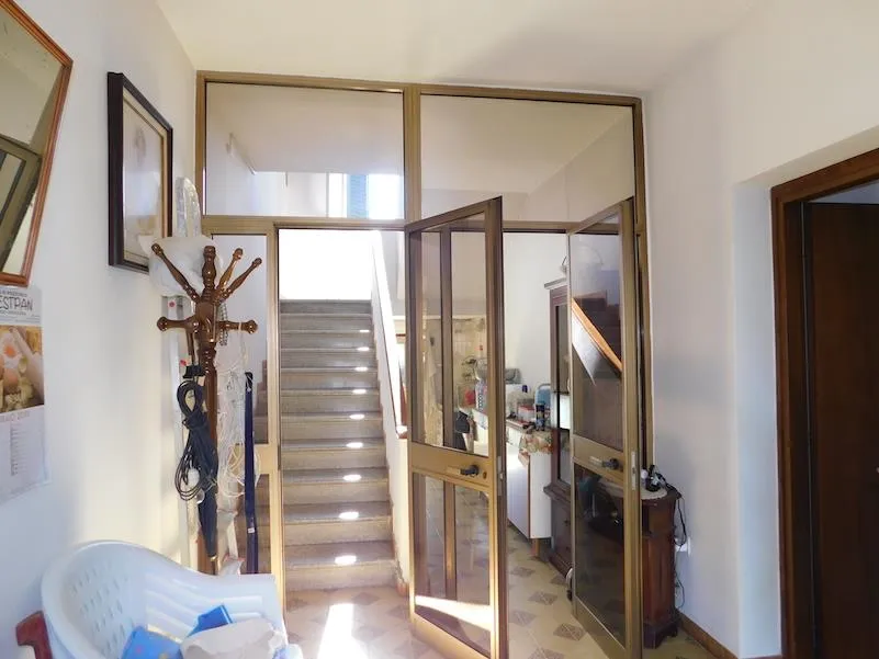 Casa indipendente in vendita a Castiglione del Lago - foto 3