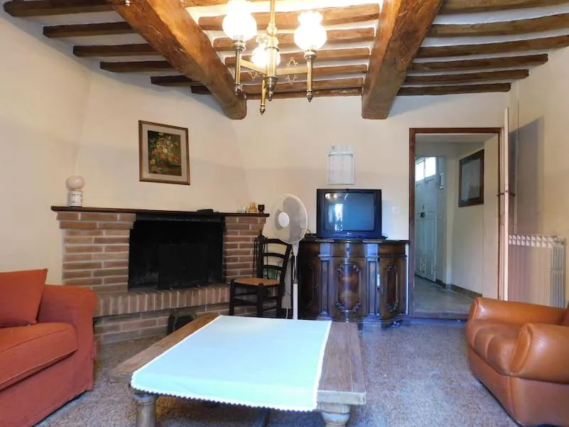 Casa indipendente in vendita a Castiglione del Lago - foto 2