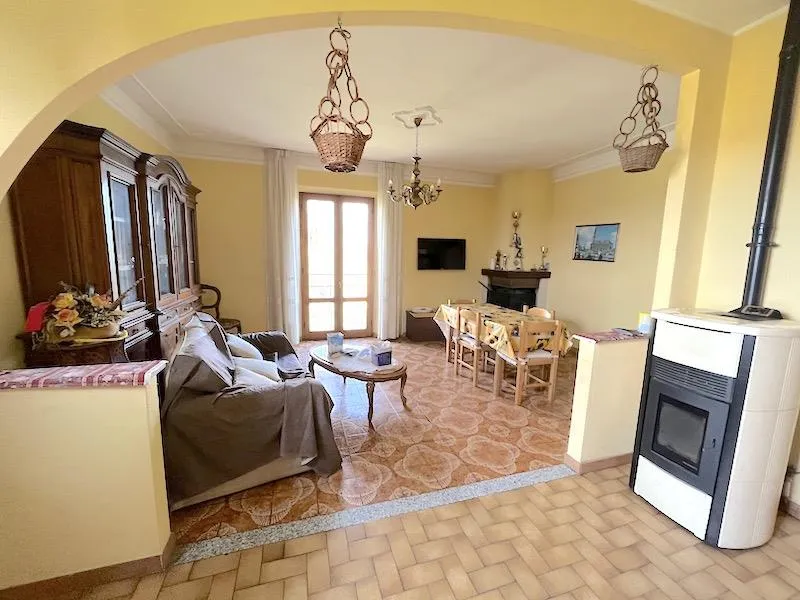 Casa indipendente in vendita a Castiglione del Lago - foto 4