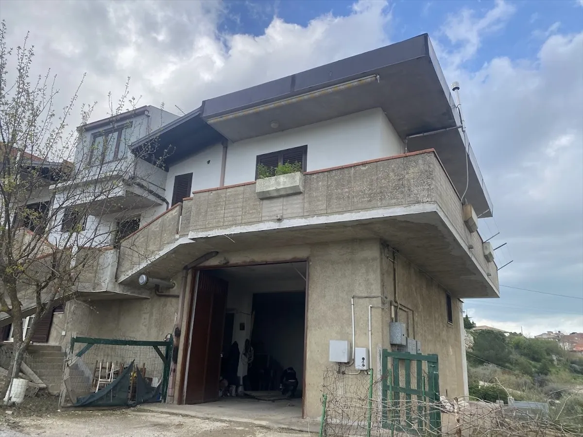Casa indipendente in vendita a San Cataldo - foto 3