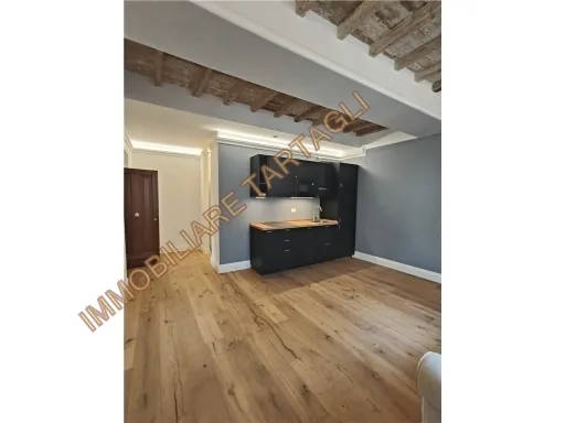 Appartamento in vendita a Firenze - PIAZZA DEL DUOMO-PIAZZA DELLA SIGNORIA - foto 2