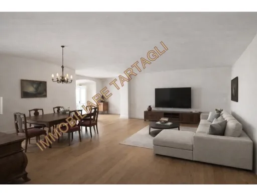 Appartamento in vendita a Firenze - PIAZZA SANTA MARIA NOVELLA-PIAZZA OGNISSANTI - foto 1