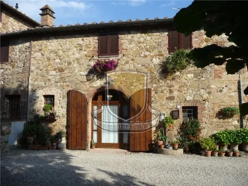 Villa in vendita a Siena - SAN GIOVANNI - foto 1