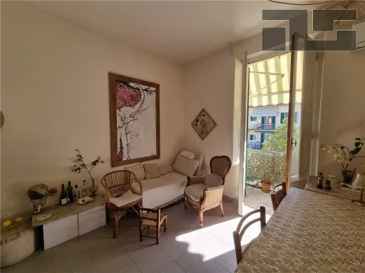 Appartamento in vendita a Firenze - CAMPO DI MARTE-VIALE VOLTA - foto 2