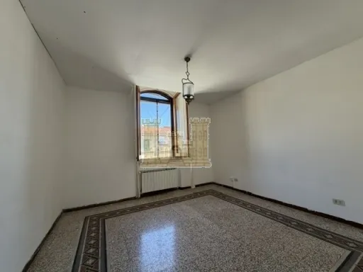 Appartamento in vendita a Firenze - COVERCIANO - foto 2