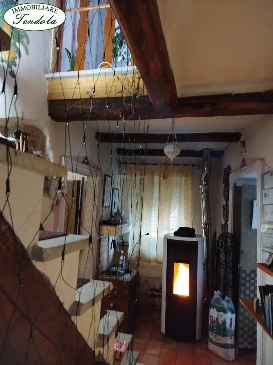 Casa indipendente in vendita a Fosdinovo - foto 1
