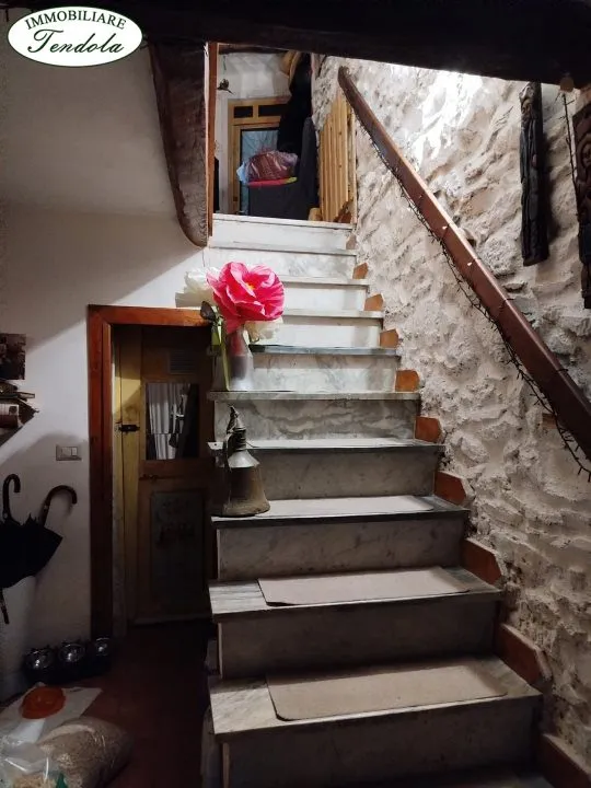 Casa indipendente in vendita a Fosdinovo - foto 4