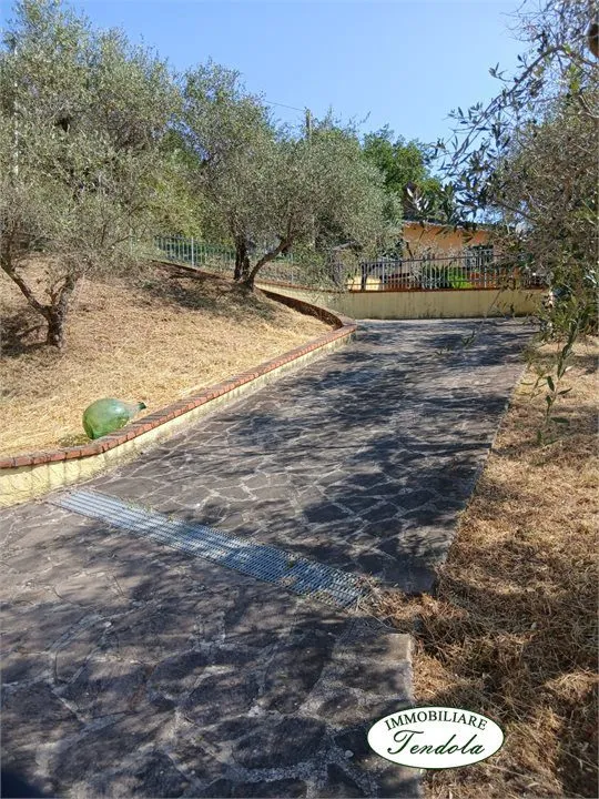 Casa indipendente in vendita a Fosdinovo - foto 2