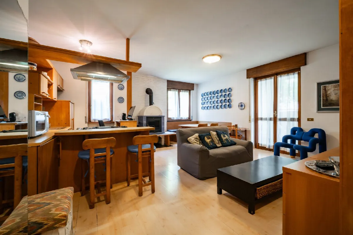 Casa indipendente in vendita a Mandello del Lario - foto 2