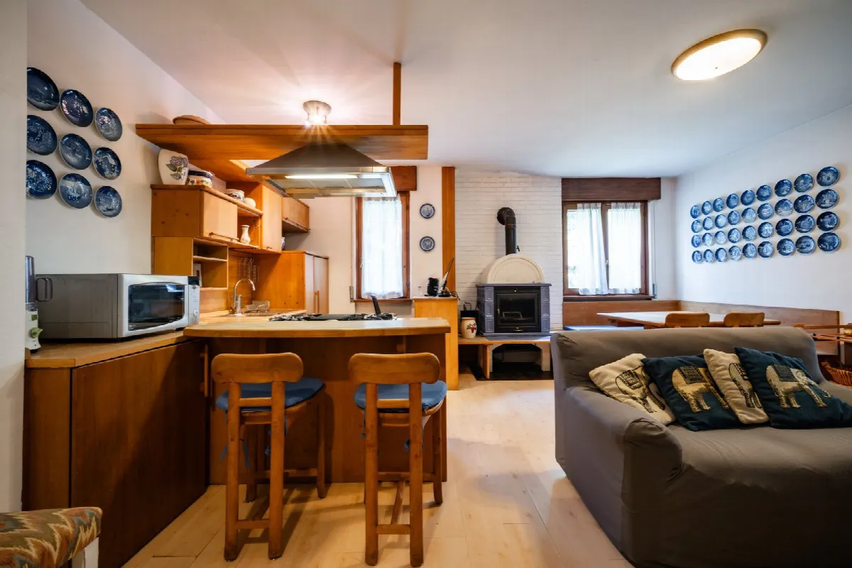 Casa indipendente in vendita a Mandello del Lario - foto 5