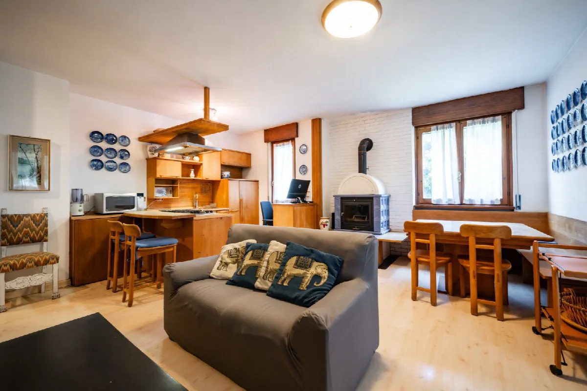 Casa indipendente in vendita a Mandello del Lario - foto 7