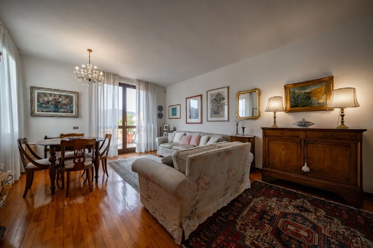 Appartamento in vendita a Lierna - foto 1