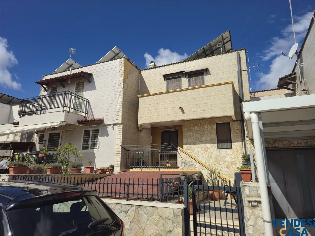 Villa in vendita a Adelfia - Montrone - foto 1
