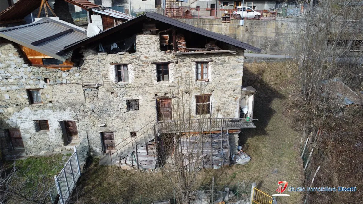 Casa indipendente in vendita a Edolo - foto 1