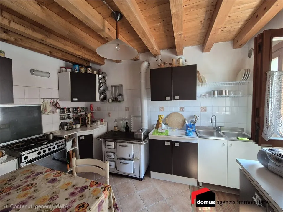 Rustico in vendita a Tonezza del Cimone - foto 4