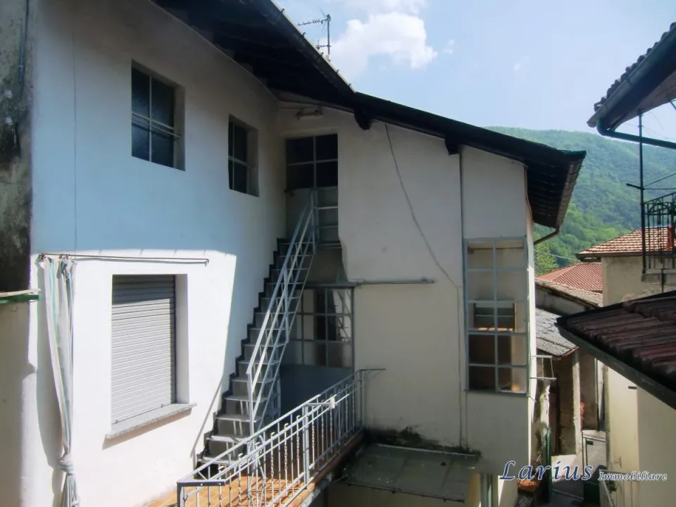 Casa indipendente in vendita a Valbrona - Visino - foto 1
