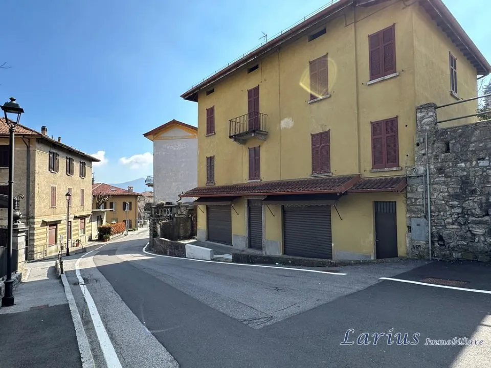 Villa in vendita a Caglio - foto 9