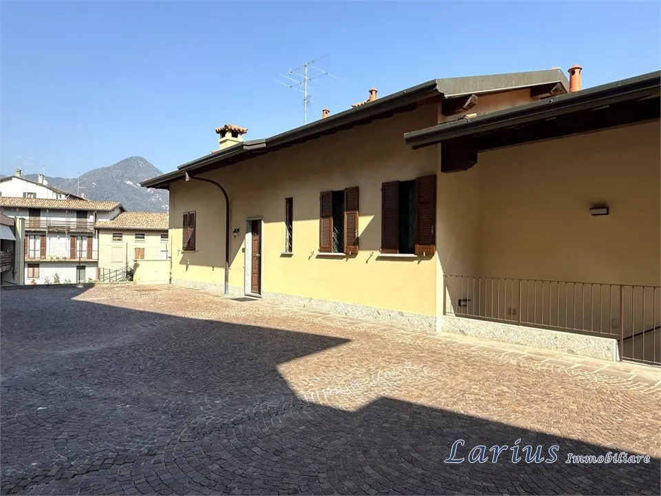 Appartamento in vendita a Erba - Crevenna - foto 2