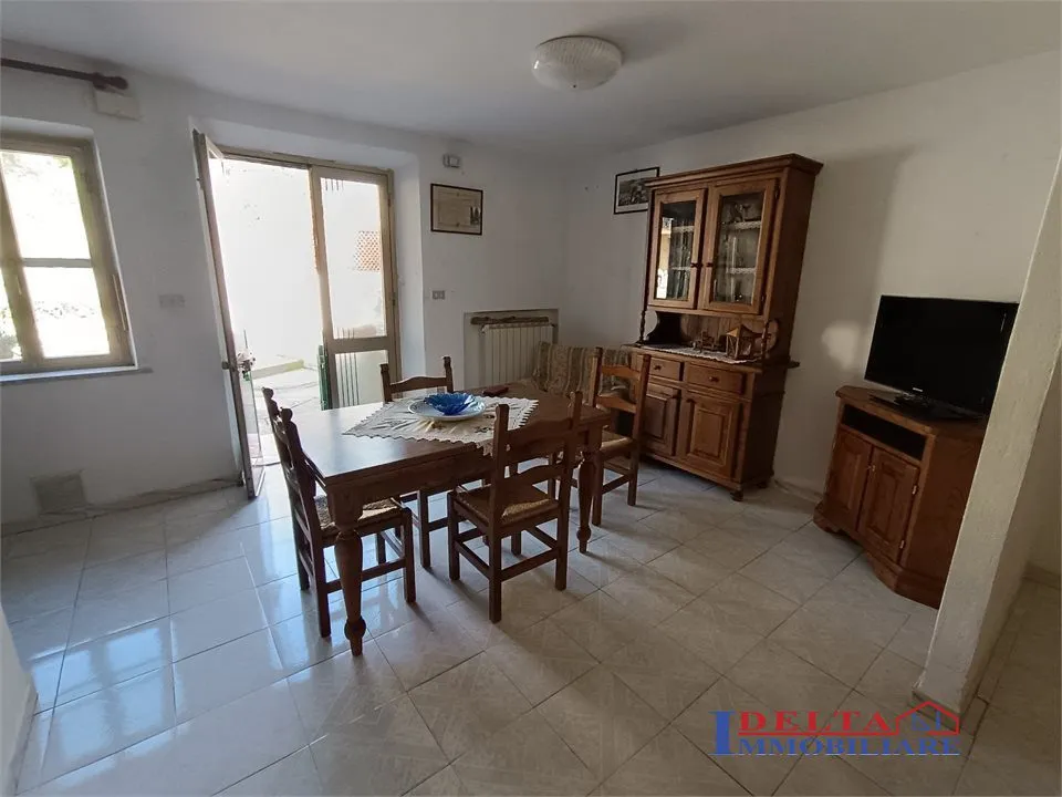 Casa indipendente in vendita a Rosignano Marittimo - foto 1