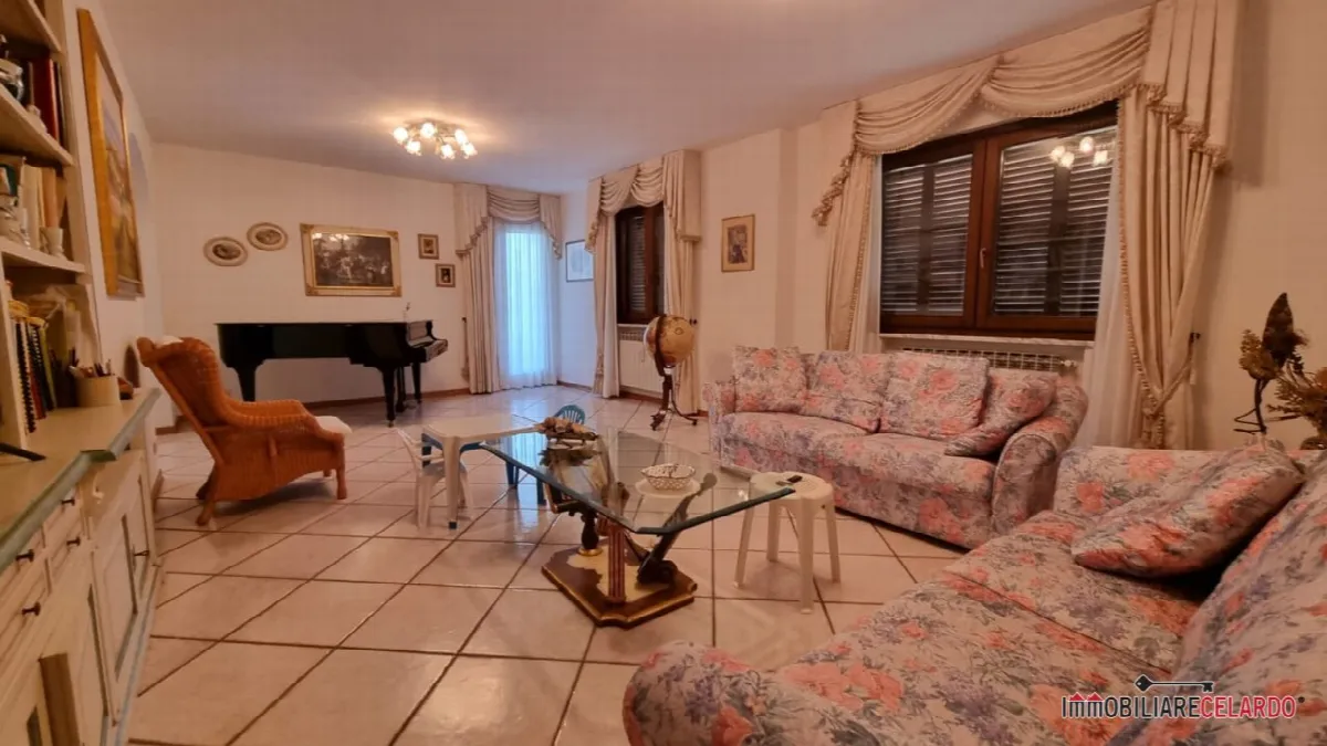 Villa in vendita a Colle di Val d'Elsa - Le Grazie - foto 1