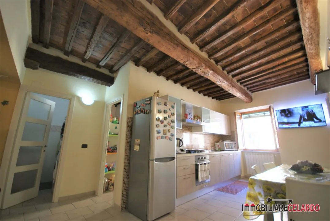Appartamento in vendita a Colle di Val d'Elsa - foto 4