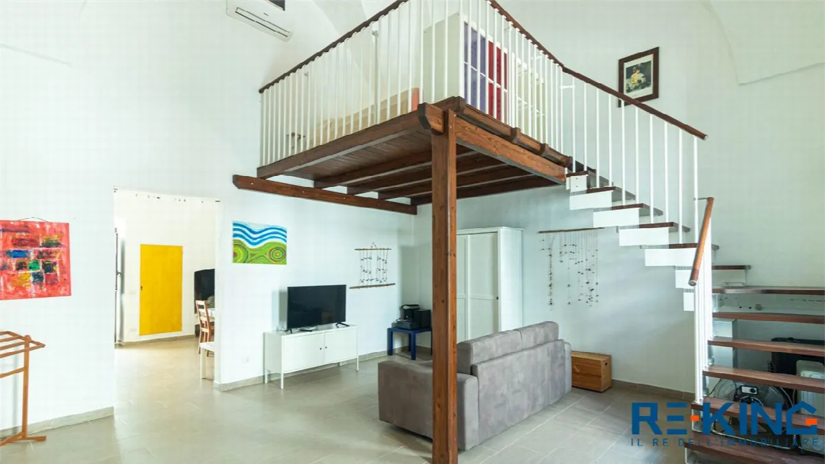 Casa indipendente in vendita a Racale - foto 1