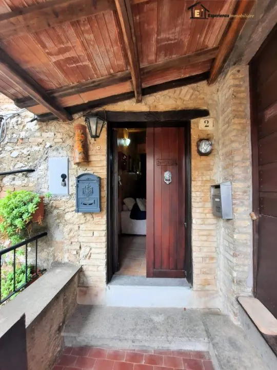 Appartamento in vendita a Casperia - foto 1