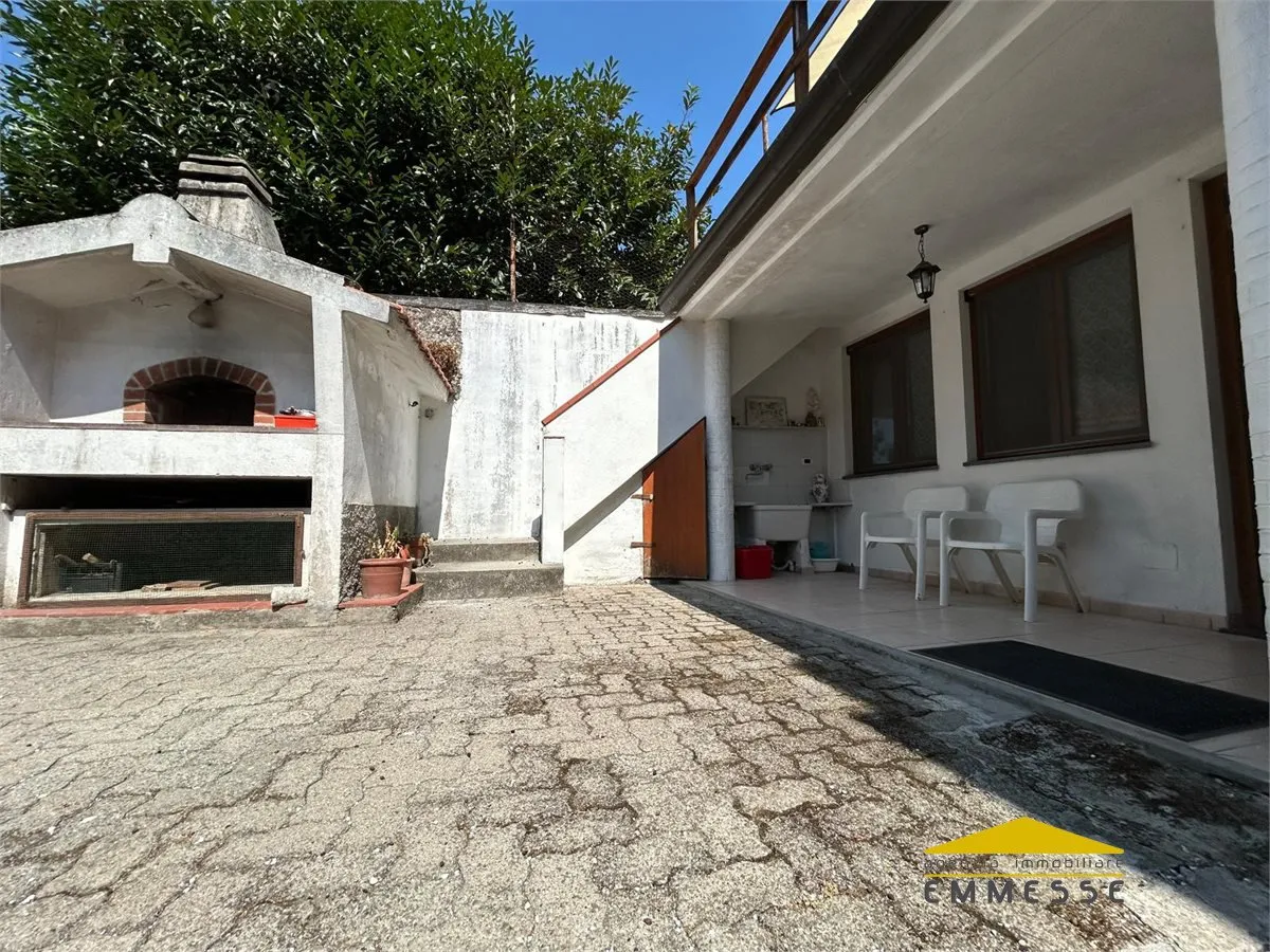 Casa indipendente in vendita a Massa - foto 1