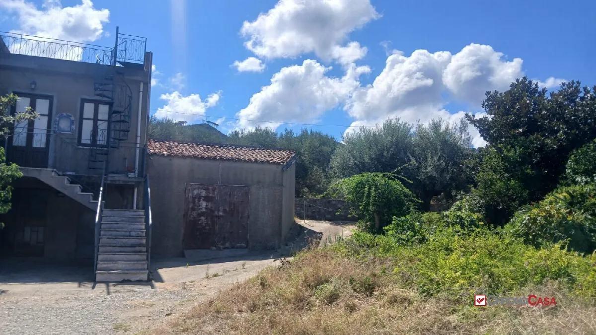 Rustico in vendita a Messina - foto 1