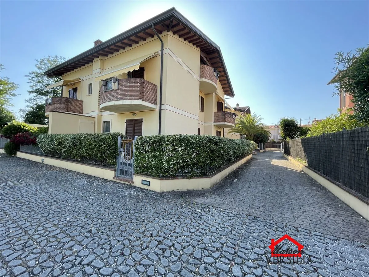 Appartamento in vendita a Massa - Marina di Massa - foto 2