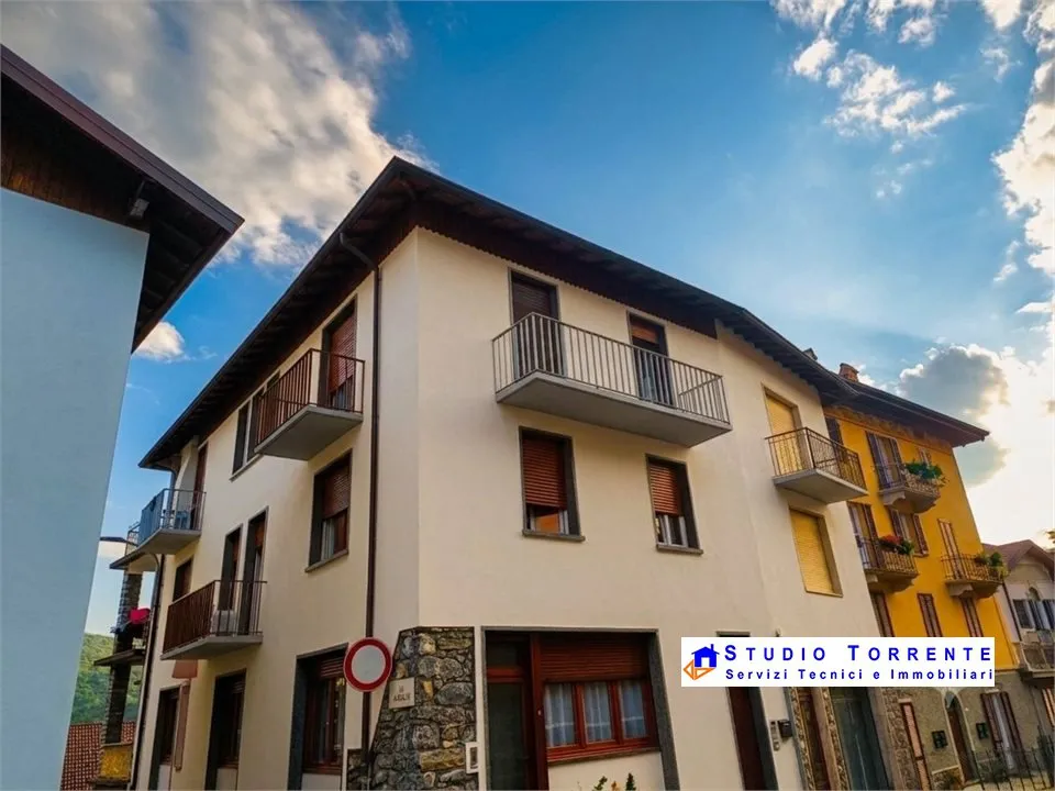 Appartamento in vendita a Esino Lario - foto 1
