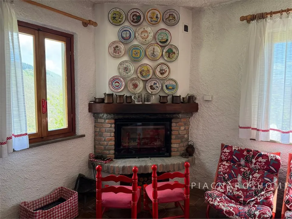 Casa indipendente in vendita a Zeri - foto 2
