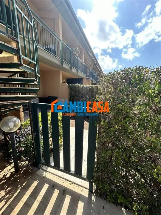 Villa in vendita a Campofelice di Roccella - foto 2
