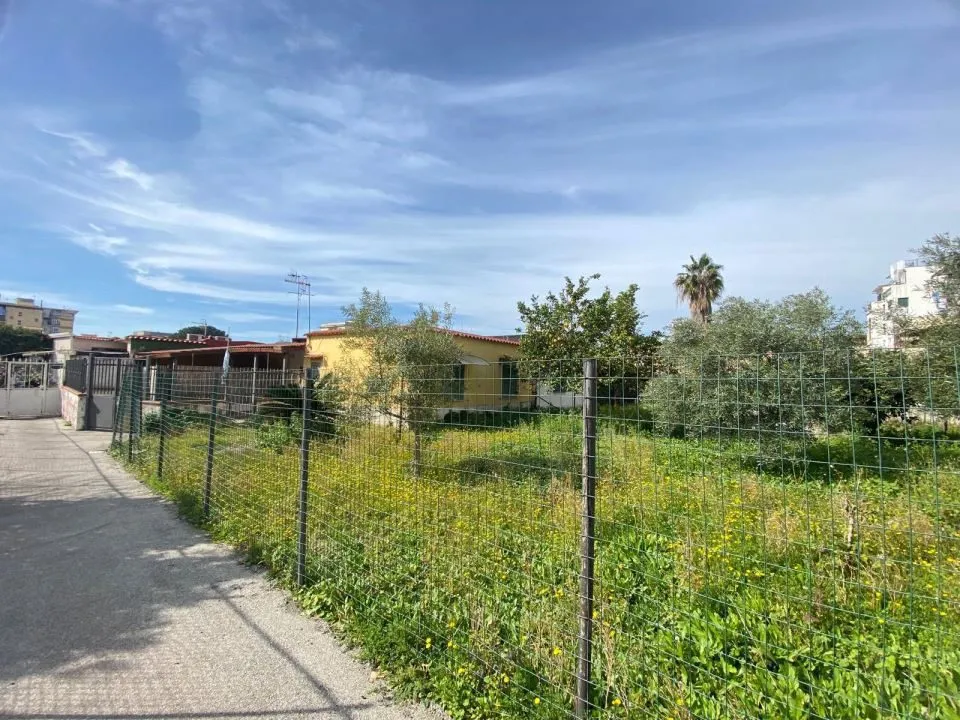 Casa indipendente in vendita a Torre Annunziata - foto 9